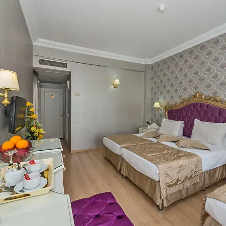 Отель Santa Sophia - 3*