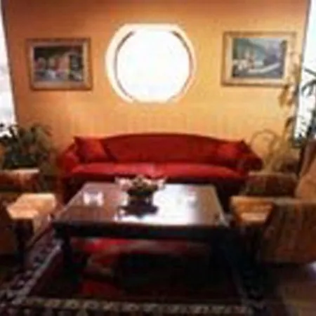 Santa Sophia - Hotell 3*